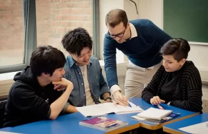 İrlanda’da Ücretsiz İngilizce Konuşma Dersleri: Fáilte Isteach Programı